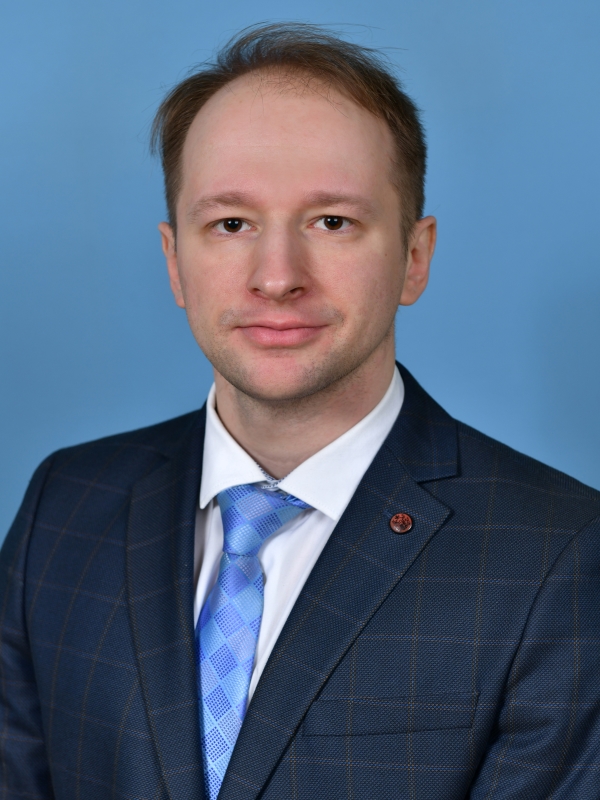 Сильянов Максим Валерьевич.